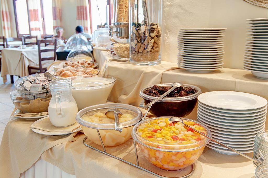 Hotel Li Graniti 바야사드리니아 외부 사진