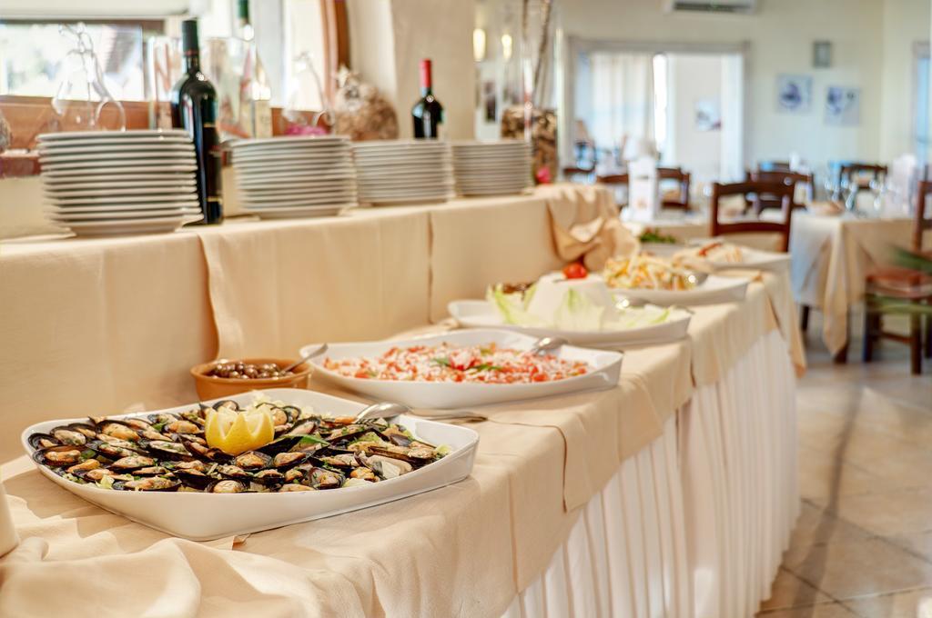 Hotel Li Graniti 바야사드리니아 외부 사진